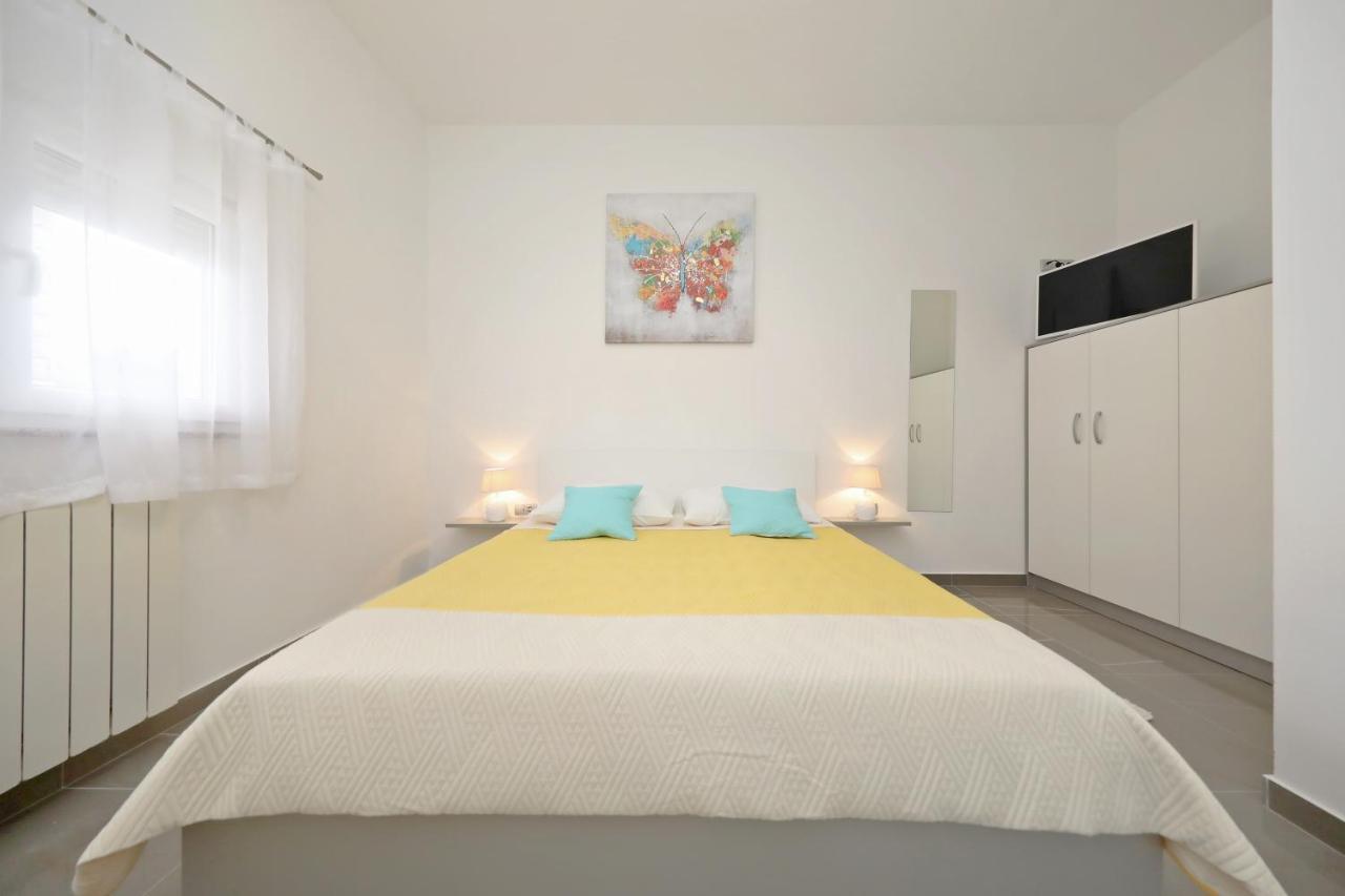 Apartmani Rudi Vir Exterior photo