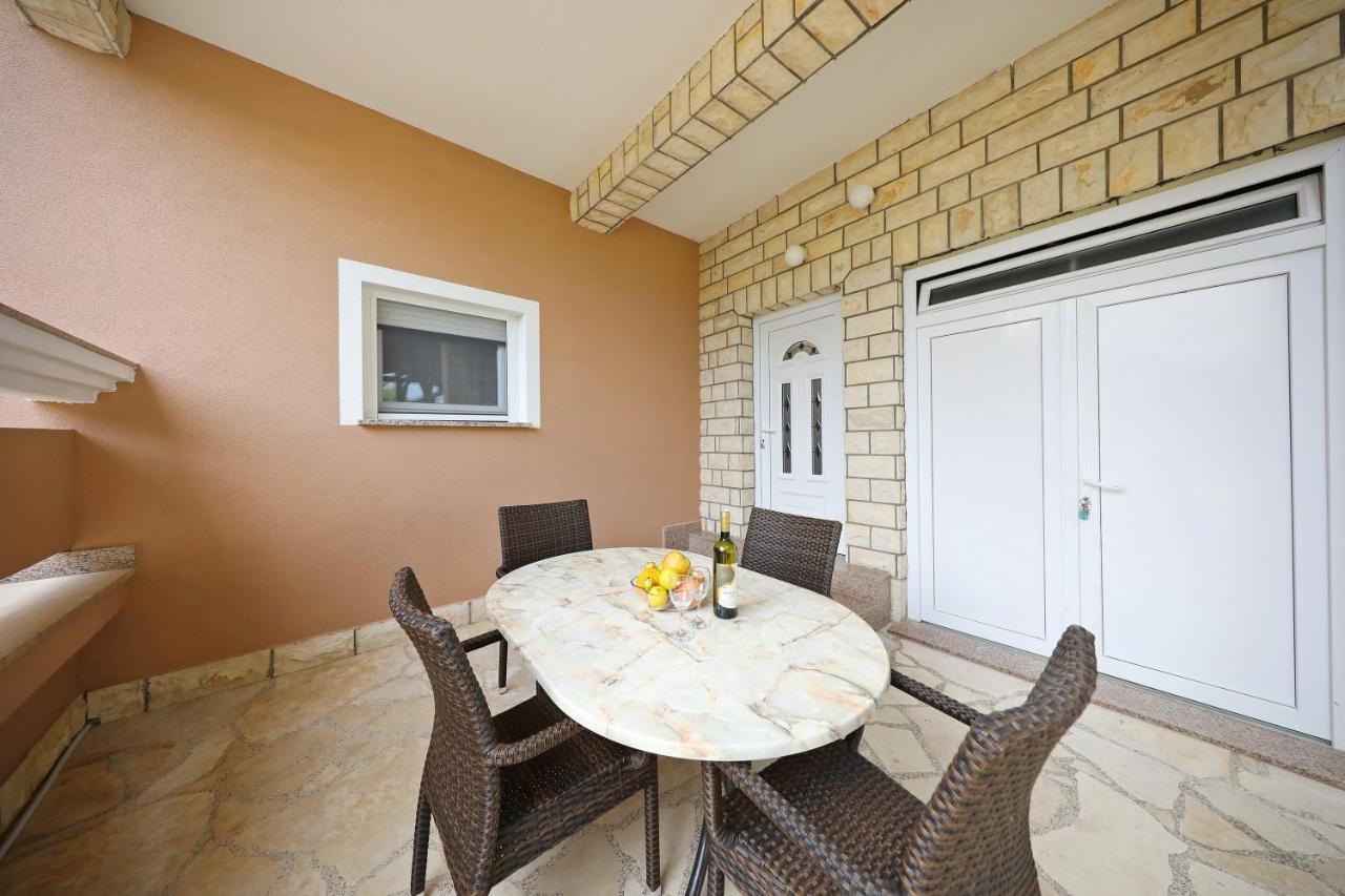 Apartmani Rudi Vir Exterior photo