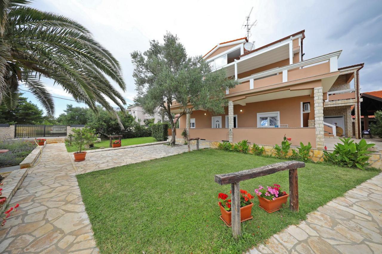 Apartmani Rudi Vir Exterior photo
